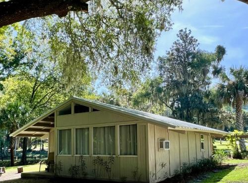 St Johns River Cabin