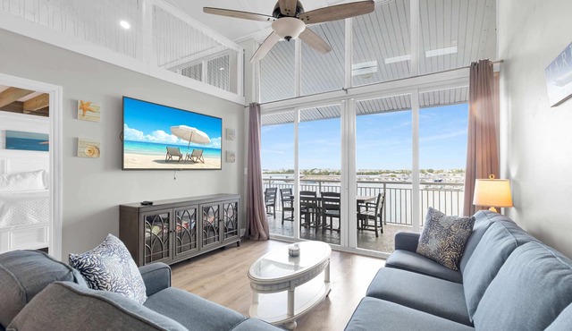 St. Johns Waterfront 4BR Penthouse Pool Dock Park