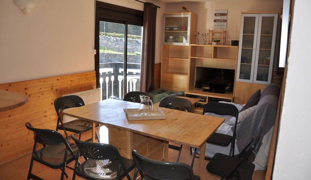 St LARY SOULAN PLA D'ADET at the foot of the slopes, south facing 2 stars