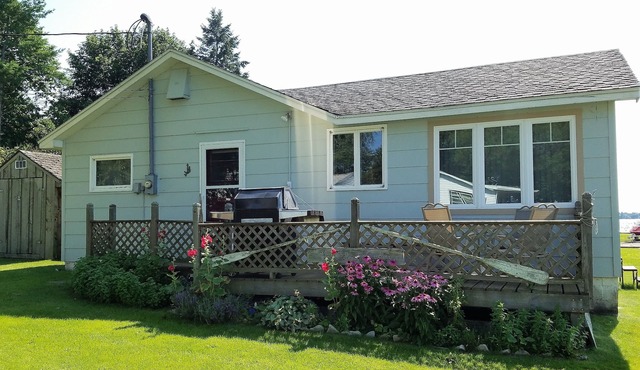 St.Lawrence Riverfront Getaway