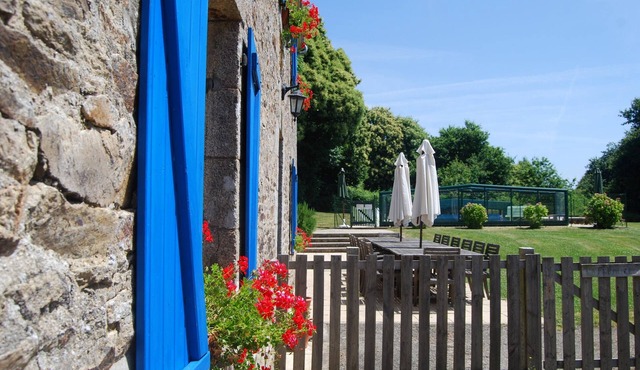 St Leon - La Fermiere and Le Pressoir combined