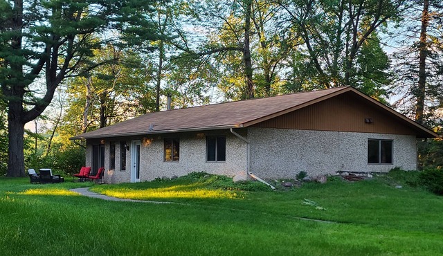 St. Louis River 3 Bedroom Home with Incredible View