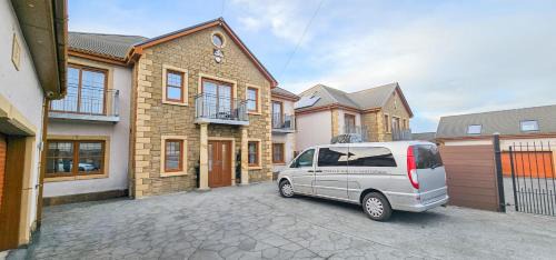 St Martins 12 Bedroom House - Tranent