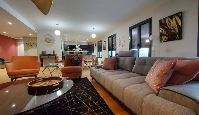 St. Moritz Edward's Penthouse