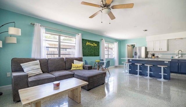 St Pete’s Hideaway Oasis - Minutes to the beach, downtown & Tropicana stadium!