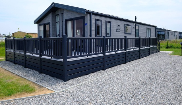 ST PETROCS 6, family friendly, luxury holiday cottage in Padstow