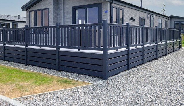 ST PETROCS 9, pet friendly, luxury holiday cottage in Padstow