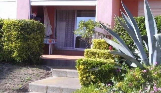 St Pierre la mer, Hauts d'Azur, T2 cabin sea view, pool, near sea and center.