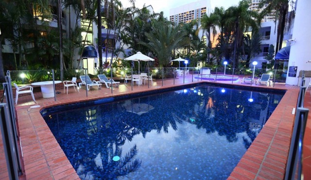 St Tropez Apartments