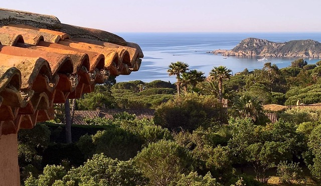 St Tropez, large park, unbelievable view sea-forests-hills, 8 bedroom, pool 65ft