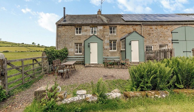 Stable Cottage - 26032