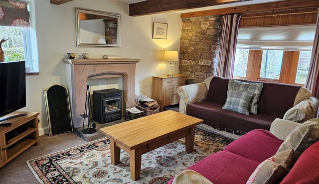 Stable Cottage Greystoke Gill - a cottage that sleeps 6 guests in 3 bedrooms