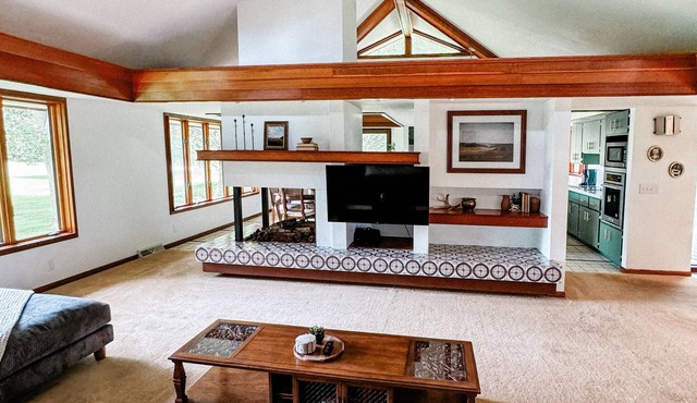 Stable Waters House