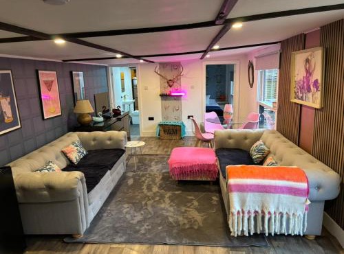 Stables 2bed farm stay private firepit bbq