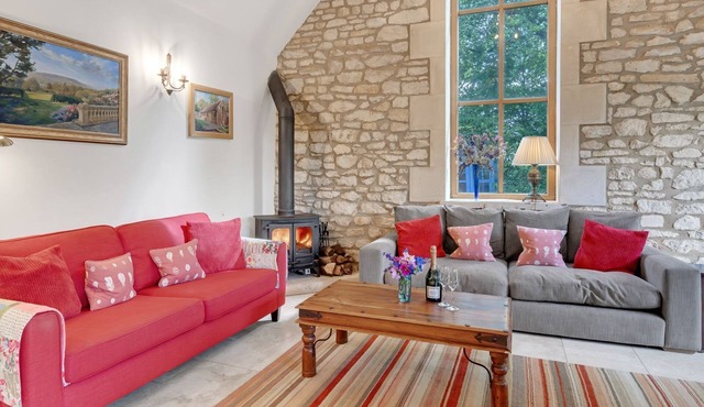 Stables, Batheaston - sleeps 6 guests in 3 bedrooms