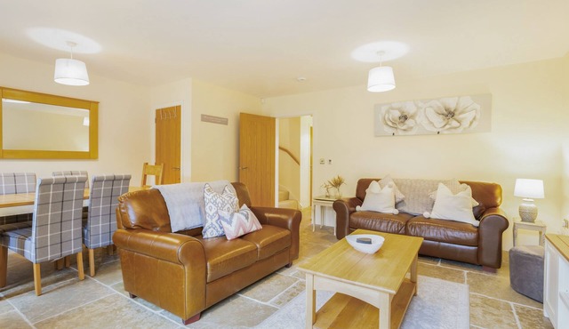 Staddlestone Mews - a cotswold cottage that sleeps 4 guests in 2 bedrooms