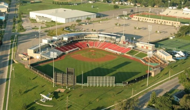 Stadium House - Next to Kernels/Roughriders Arena