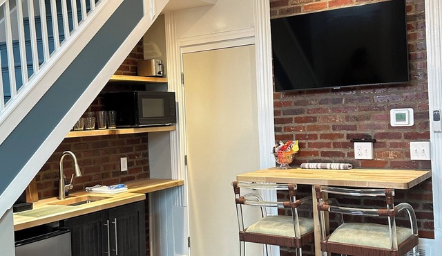 Stadium Stays #7. Three city blocks from Lucas Oil stadium with Free Parking.