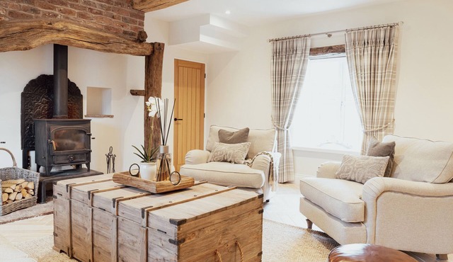 STAG COTTAGE, family friendly in Sutton Near Macclesfield