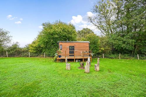 Stag Shepherds Hut