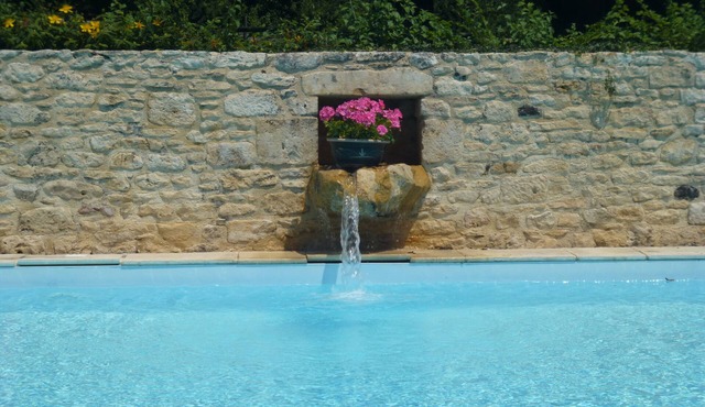 Staggaringly beautiful, luxurious, bright and spacious house Dordogne/Lot border