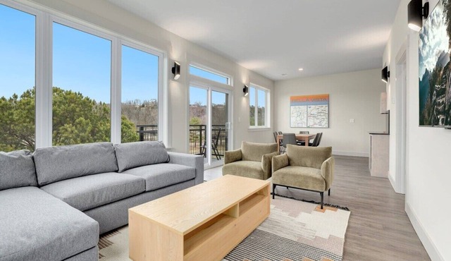 Staggerwing - MTB Oasis