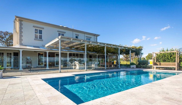 Staghorn Manor - a charming Lovedale escape