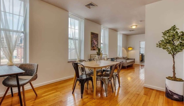 Stairway | 3BR Apt w W/D Ideal for Groups