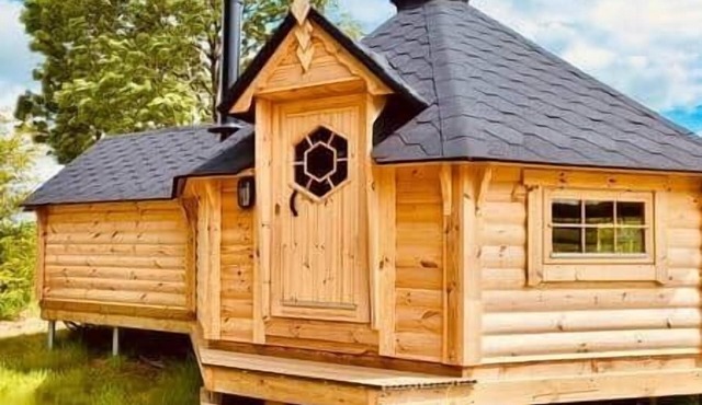 Stairway to Devon - Midge Cabin