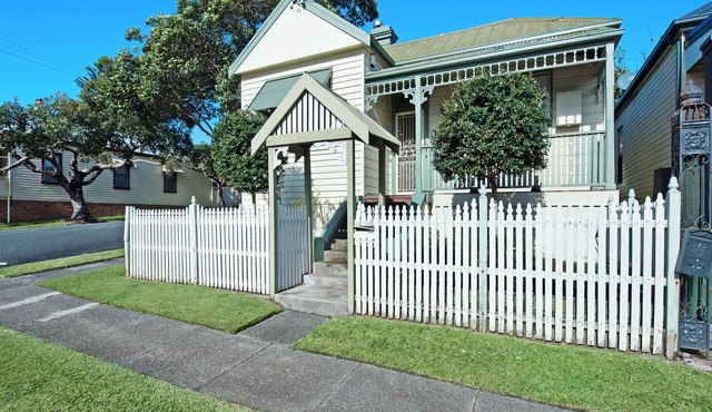 Stallard Cottage - Lovely Family/Group Accom