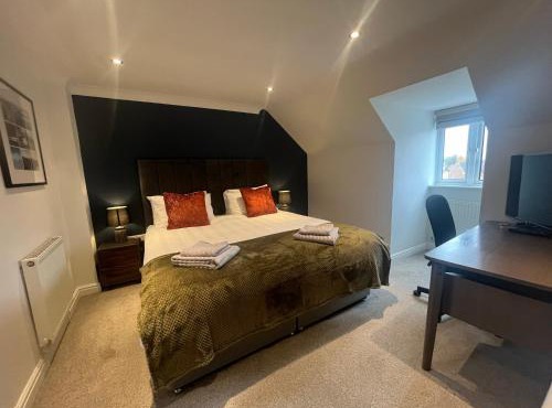Stamford House - Superb Short Stays and Contractors with Free Parking