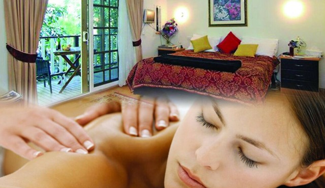 Stand alone self contained/air con'd spa cottage which accommodates 2 people