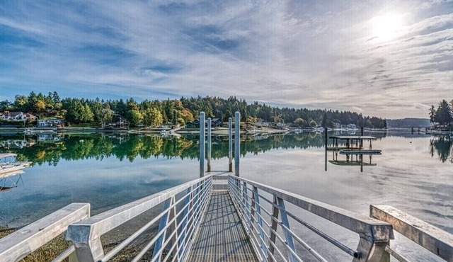 Stand-Alone Studio: Wollochet Bay waterfront access