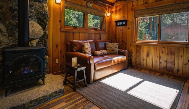Standalone Anniversary Suite