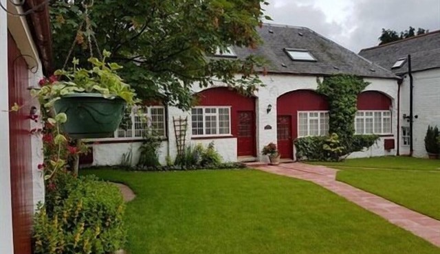 Standard Cottage with Garden View at Balmoral Hotel