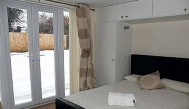 Standard Double Ensuite Annex at Mather House Retreat