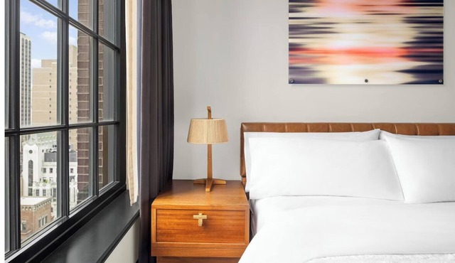 Standard King at Le Méridien - Rooftop Bar & Skyline Views near Central Park