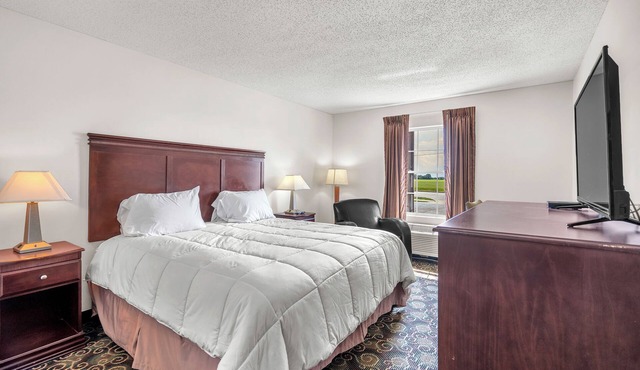 Standard King Bed at Indiana Beach Hotel