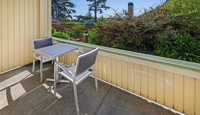 Standard King Room with Ocean View