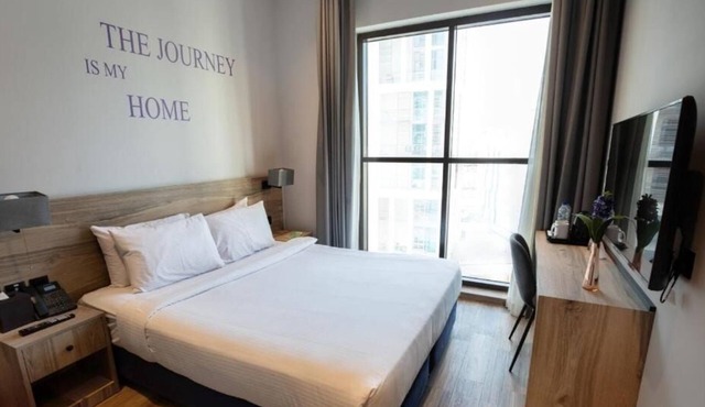 Standard Room Near Jaddaf Metro By ER