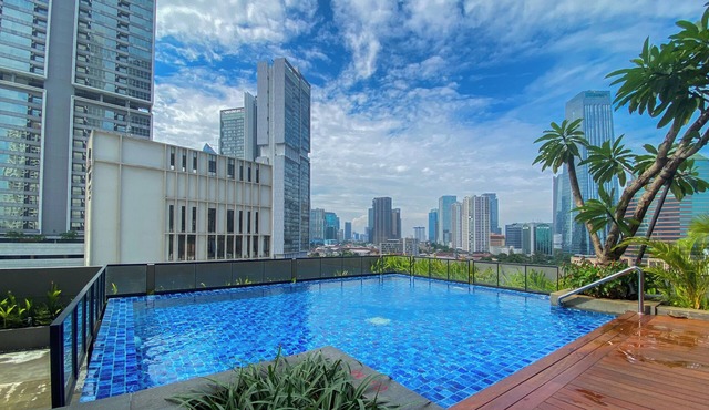 Standard Studio At Apartment Ciputra World 2