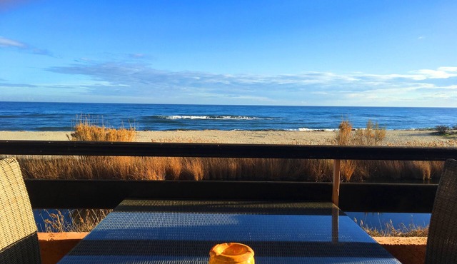 Standing Apartment, Facing the Sea!