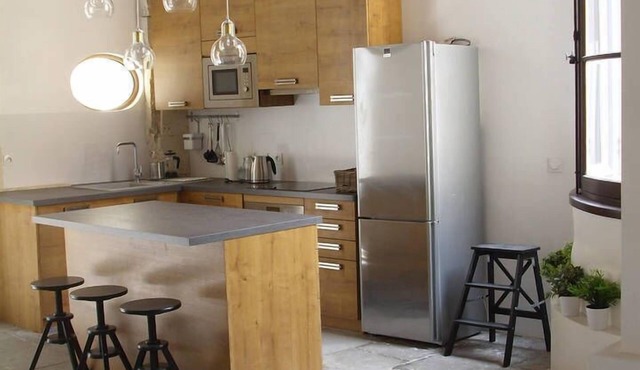 STANDING APARTMENT, from the 18th Century, in the pedestrianized historic center