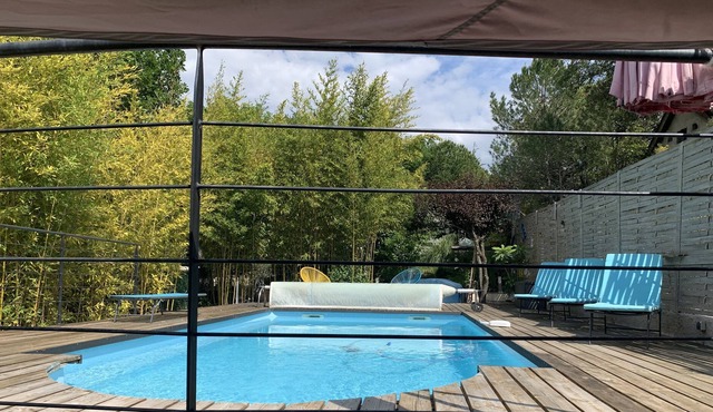 STANDING VILLA IN A QUIET SURROUNDED BY BAMBOUS