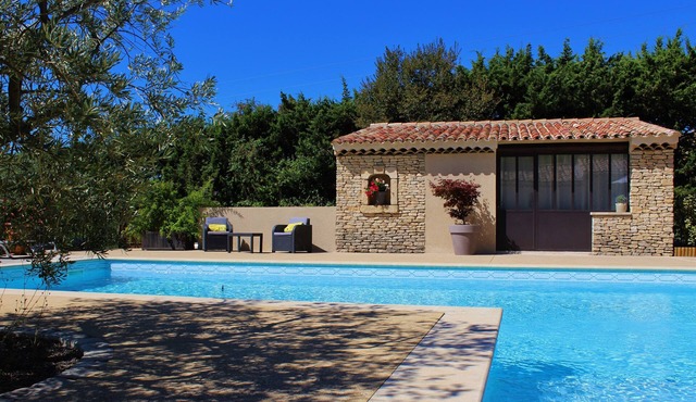 STANDING GITE WITH PRIVATE SPA/LUBERON