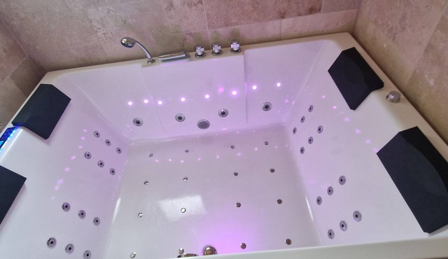 Stani@illan chalets/jacuzzi