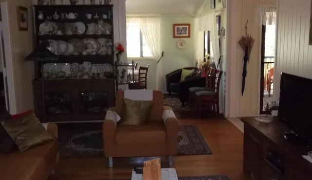 Staple House Woolooga