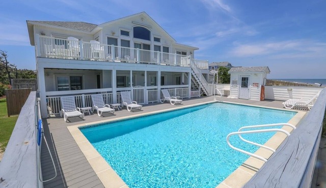 Star Gazer - Wake up to an Outer Banks sunrise from this luxurious oceanfront home