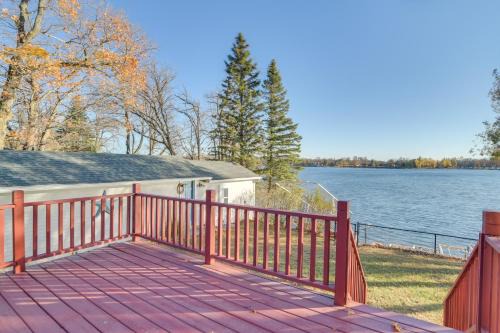 Star Lake Pet-Friendly Home Dock, Grill, Fire Pit