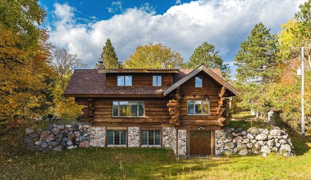 Star Lake Retreat: Log Home on 2 Acres w/ Fire Pit
